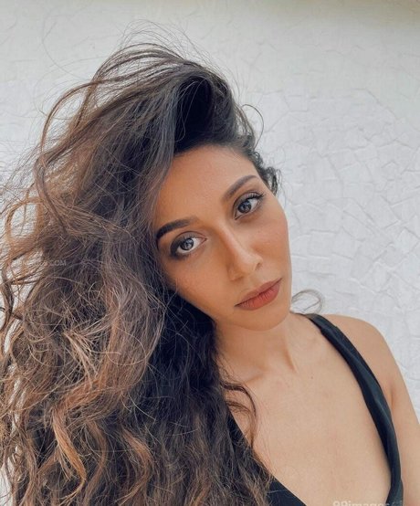 Aahana Kumra nice model image