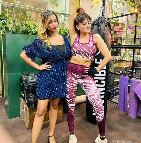 Suhaani Laskar best model picture