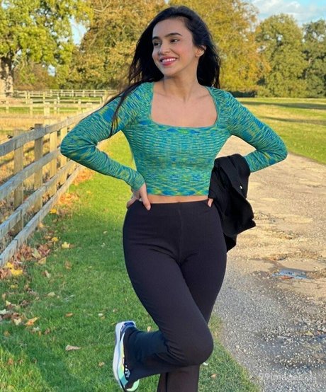 Ankitta Sharma star sexy pictures