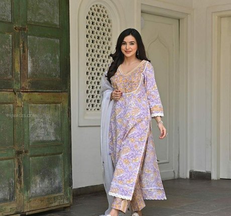 Ankitta Sharma beautiful star images