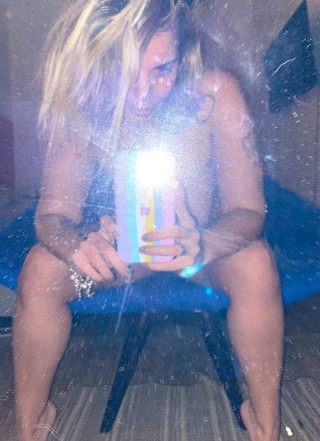 Krol4 hd pornstar pic