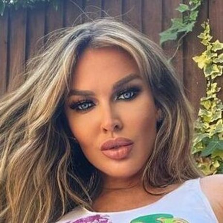 Leaslifex pornstar nudes photos