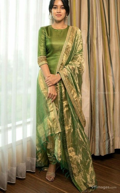 Mirnalini Ravi erotic model picture