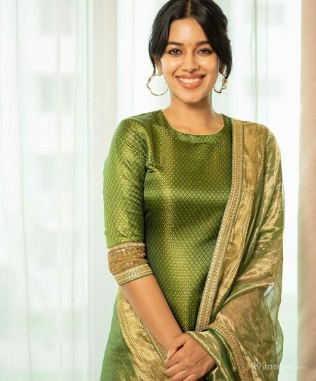 Mirnalini Ravi porn actress images