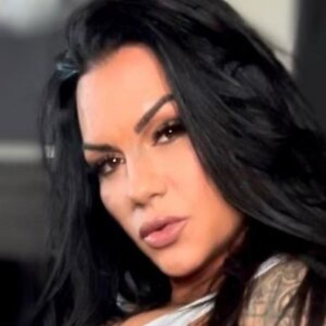 Nikkifitmama star top pictures