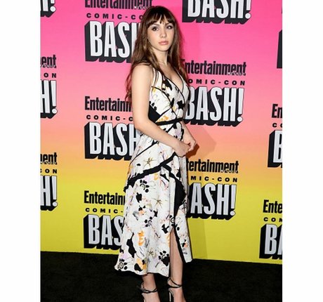 Hannah Marks hot model pic