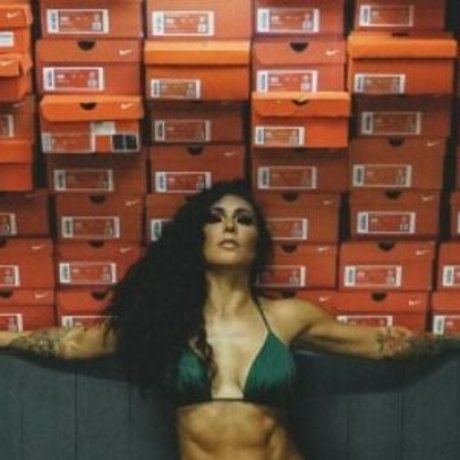 Angel Curves pornstar erotic archive