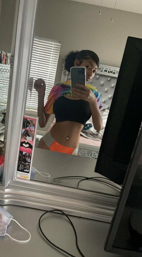 Wetcream model pretty img