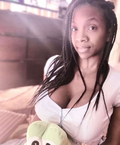 blonde trans onlyfans art naked pics