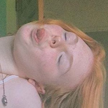 Izzyisdying Profile pic