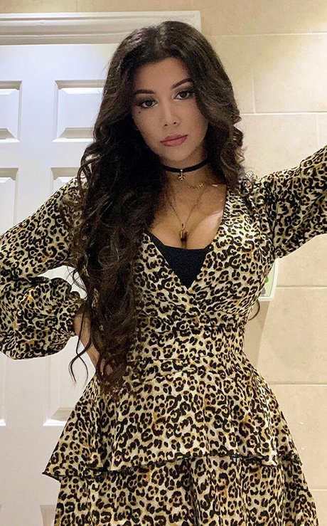 Smileyrileyxx exclusive pornstar img