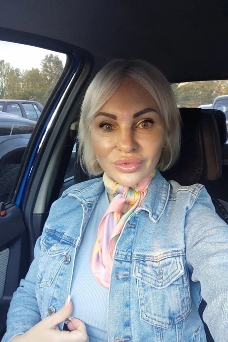 two onlyfans nude photos