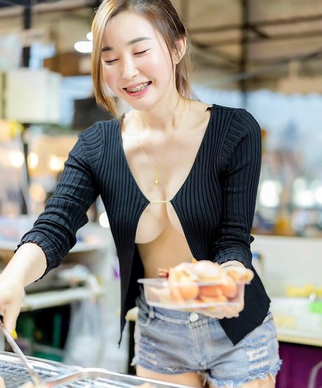 Qanan Kanokyada model top images