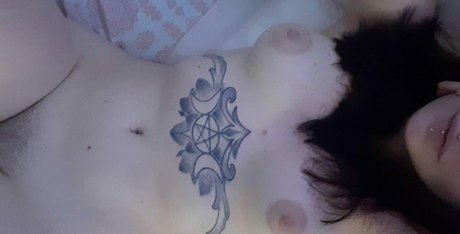 agata kill pornographic model archive