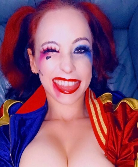 Asmodena pornographic model gallery