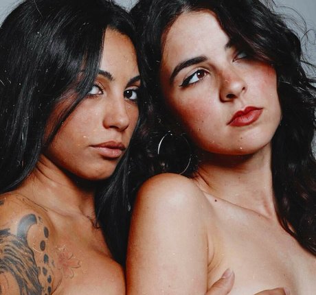 Sara Llamas star exclusive photo