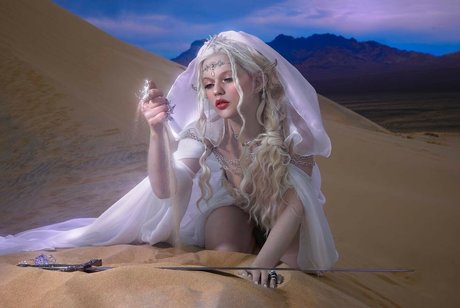 Emma Karla Peet xxx pornstar pic