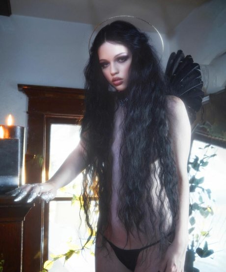 Emma Karla Peet star best photos