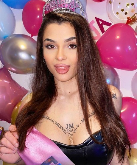 Nadja Lapiedra nude pornstar image