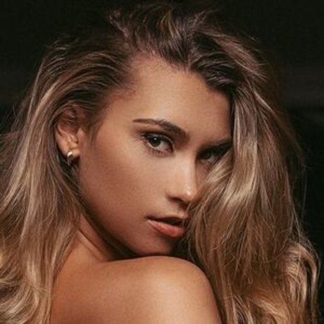 Hopeabbyxoxo nude model pics