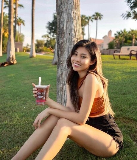 Tangtangjulia nice model pic