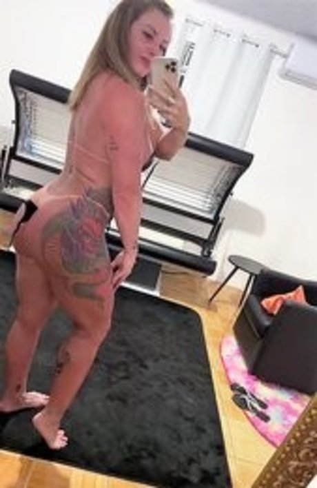 Carla Kirinus pretty star gallery