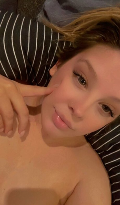 karmamegs hot pornstar photos