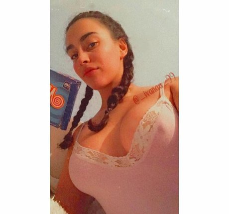 lesbian fuck onlyfans free pictures