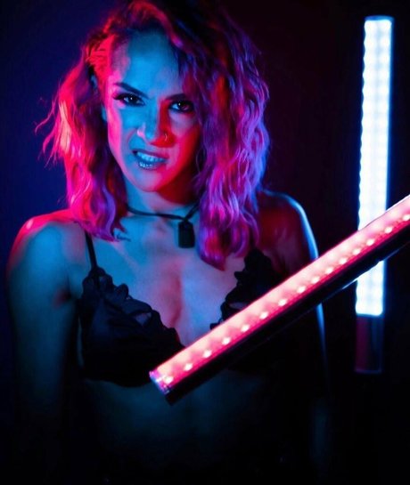 Nina nvk exclusive model image