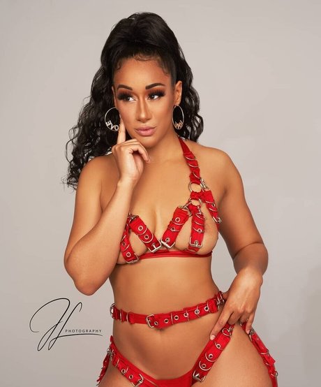 Cleo Cakes high quality pornstar photos