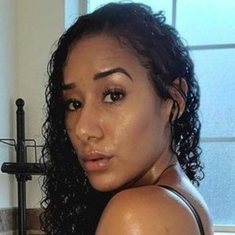 Cleo Cakes art actress img