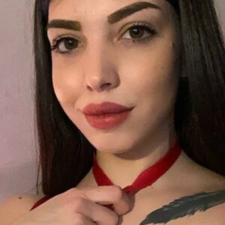 desireecavallaro erotic model picture