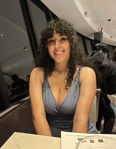 Lexi SmolBirdnsfw star erotic gallery