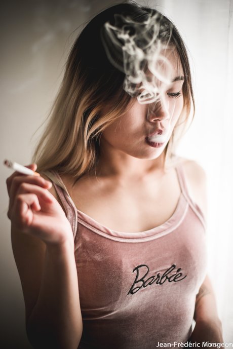 Xinsual beautiful model image