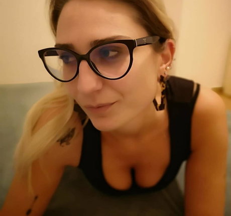 Lapatronacla pornographic star photos