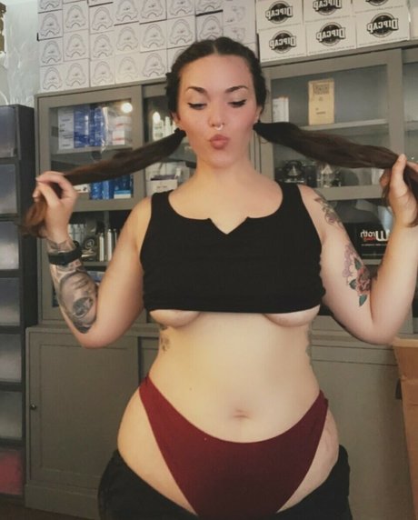 JonniJ pornstar adult pic