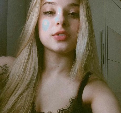 Rafaela Riggs erotic model img