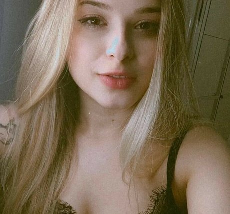 Rafaela Riggs sex star pics