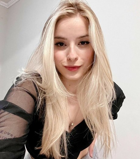 Rafaela Riggs star adult image