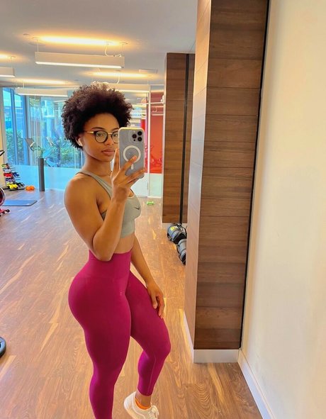 Saffronnn star hot gallery