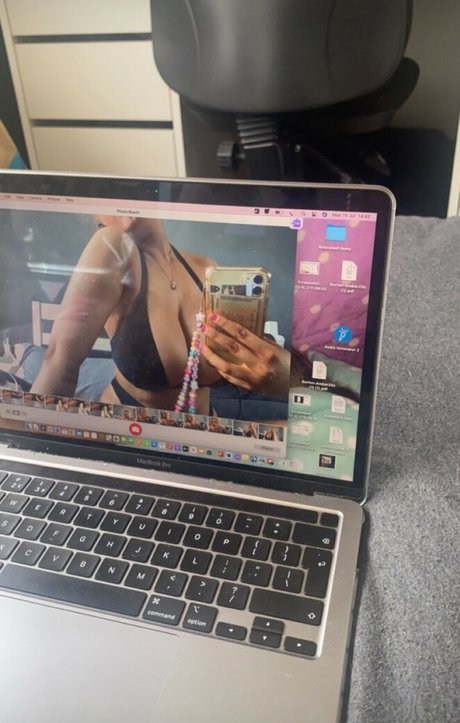 Ambermaybx hd star pics