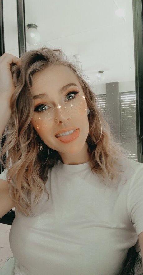 Sieren__Pole star porn photos