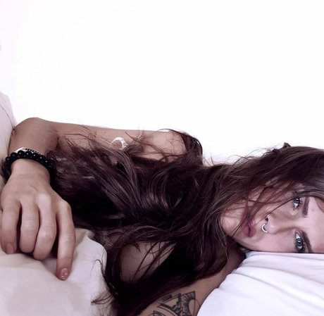 Sieren__Pole art actress images