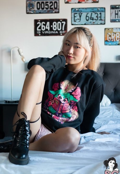 ayaska star hot photo