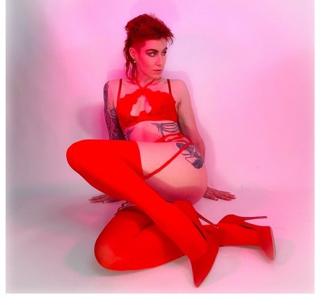 CBG19 naked star pictures