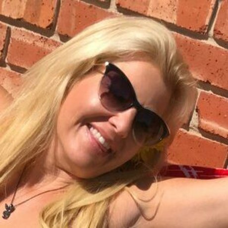 Taylor Leigh erotic actress gallery