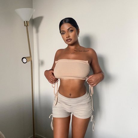 Ari Kumar perfect pornstar images