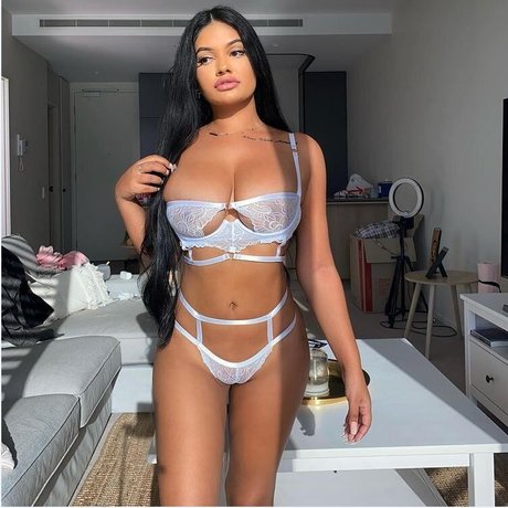 Ari Kumar model top pics