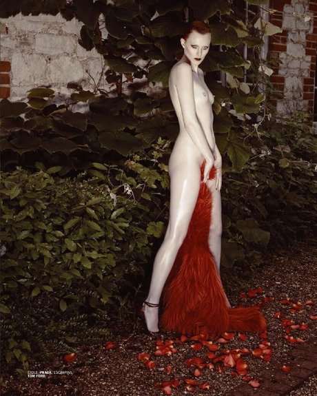 Karen Elson naked model galleries