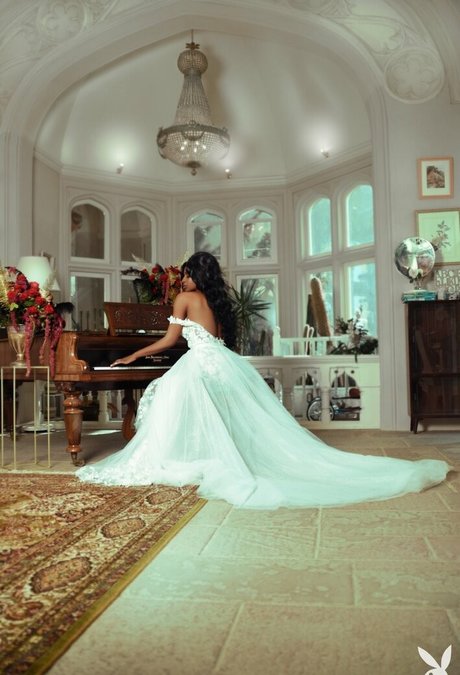 Irene Major model sex pic